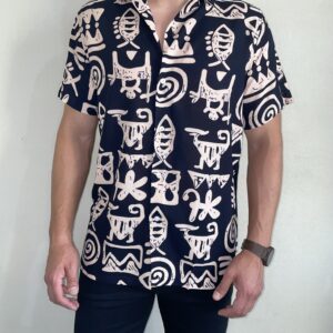 Camisa manga corta modelo jeroglíficos