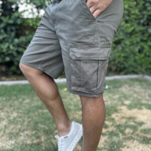 Short cargo verde olivo